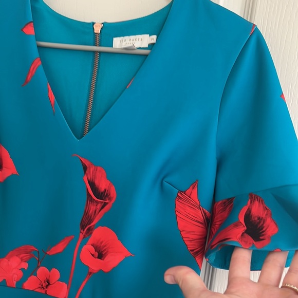 Ted Baker Chynaa Fantasia V-Neck Fit and Flare Skater Dress in TB size 2 - Picture 5 of 11